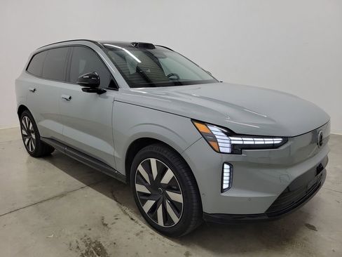 New 2025 Volvo EX90 Ultra image 4