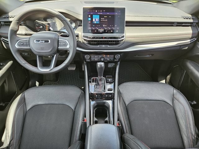 Used 2024 Jeep Compass Trailhawk AWD/4WD image 26