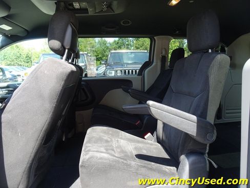 Used 2014 Dodge Grand Caravan SE FWD image 13