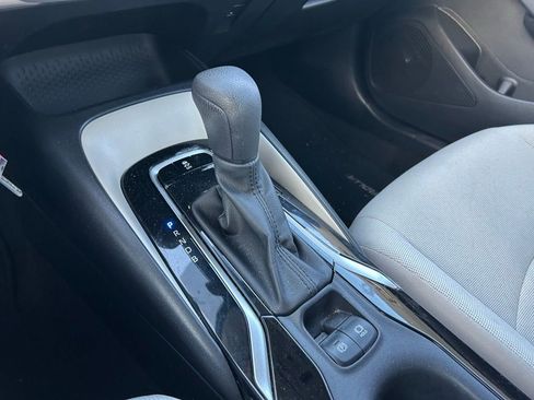 Used 2021 Toyota Corolla LE image 26