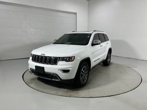 Used 2021 Jeep Grand Cherokee Limited AWD/4WD image 22