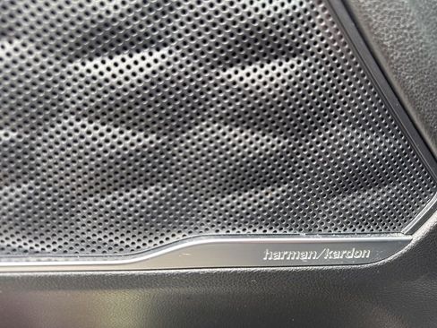 Used 2023 Hyundai Santa Fe SEL w/ Premium Package image 11