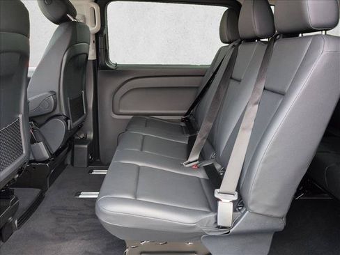 Used 2023 Mercedes-Benz Metris Passenger image 18