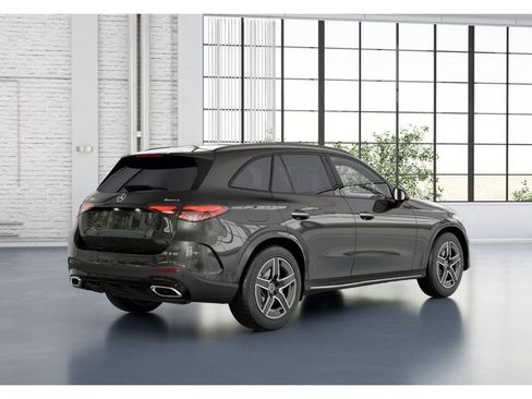 Used 2023 Mercedes-Benz GLC 300 4MATIC image 21