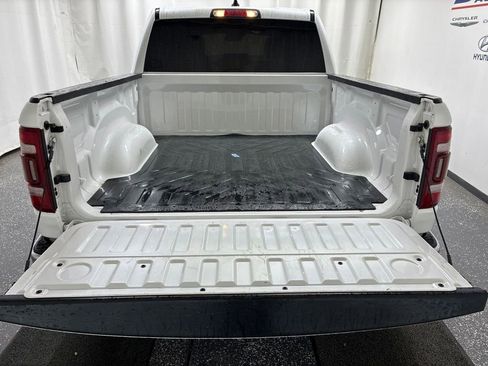 Used 2024 RAM 1500 Laramie AWD/4WD image 7