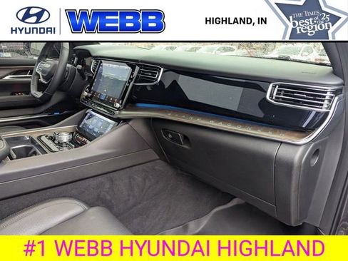 Used 2022 Jeep Grand Wagoneer Series I AWD/4WD image 29