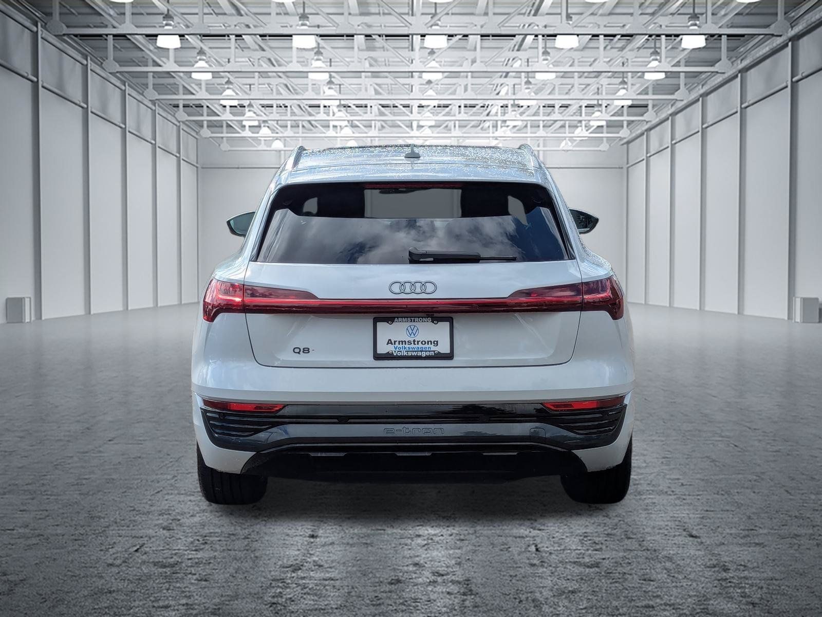 Used 2024 Audi Q8 e-tron Premium Plus w/ Premium Plus Package AWD/4WD image 4