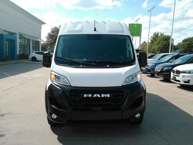 Used 2025 RAM ProMaster 2500 w/ Convenience Group FWD image 2