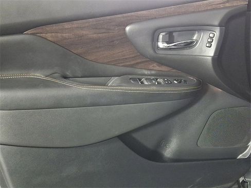 Used 2024 Nissan Murano Platinum w/ Cargo Package image 15