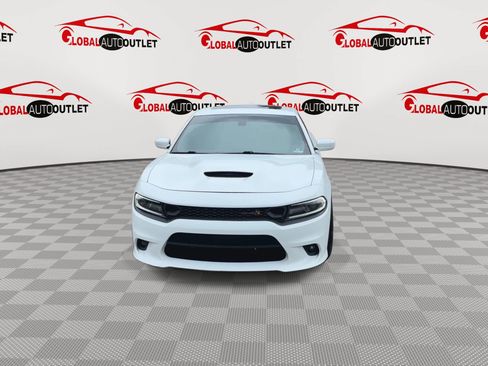 Used 2019 Dodge Charger Scat Pack w/ Plus Group RWD image 3