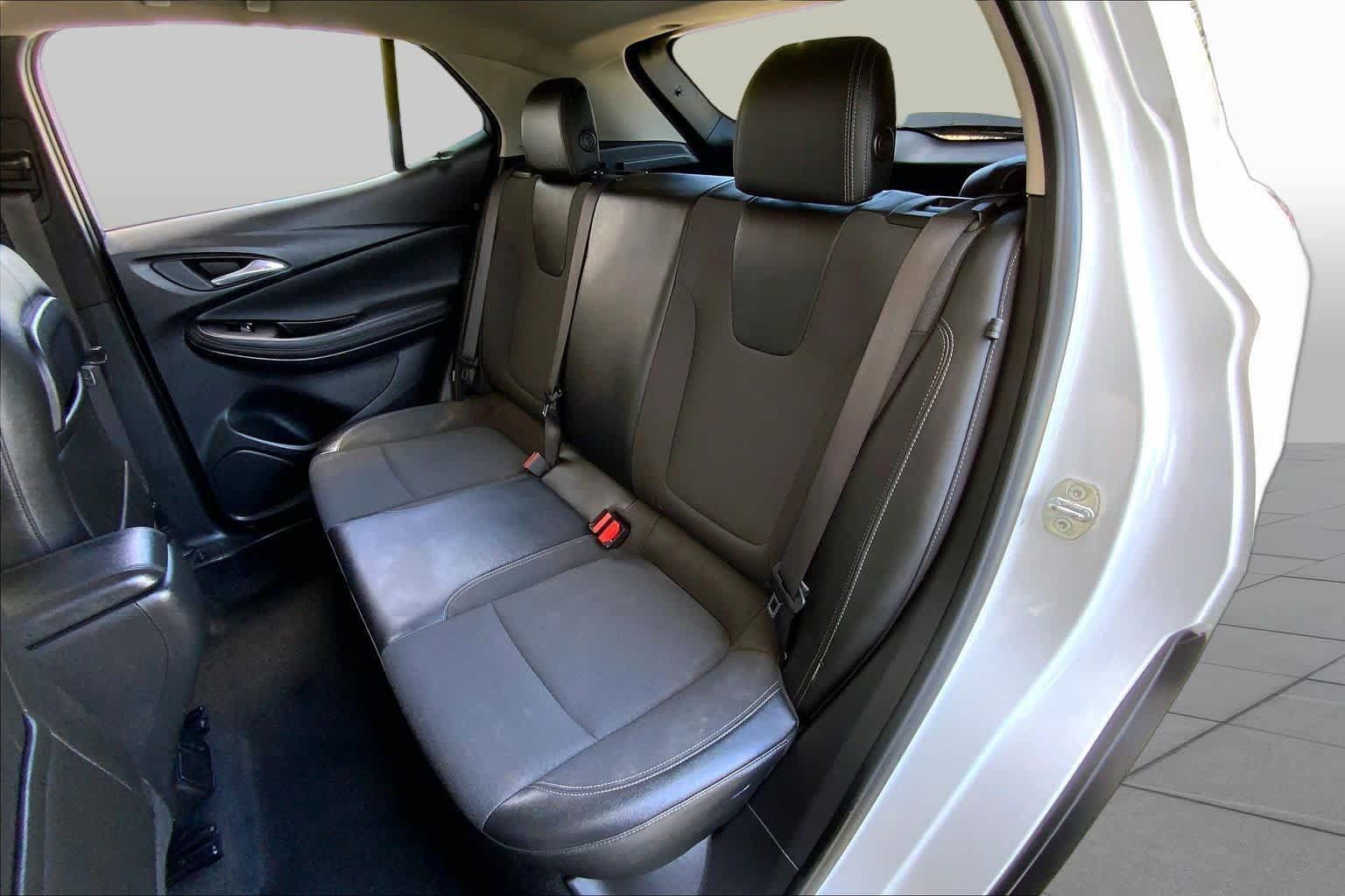 Used 2020 Buick Encore GX Preferred FWD image 21