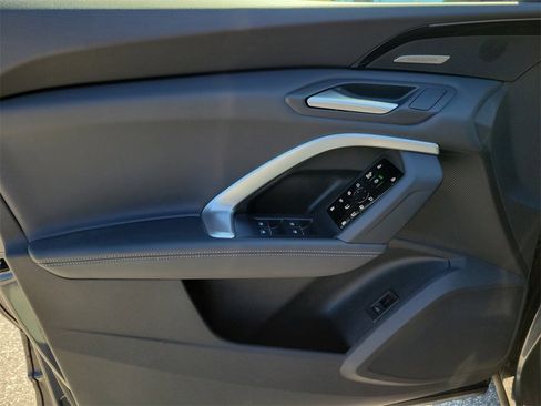 Certified 2025 Audi Q5 Premium Plus w/ Premium Plus image 19