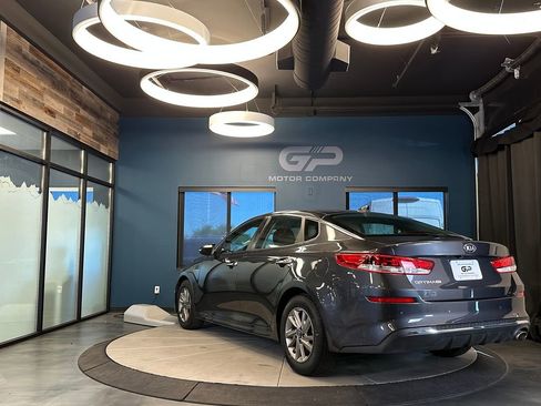 Used 2019 Kia Optima LX FWD image 5