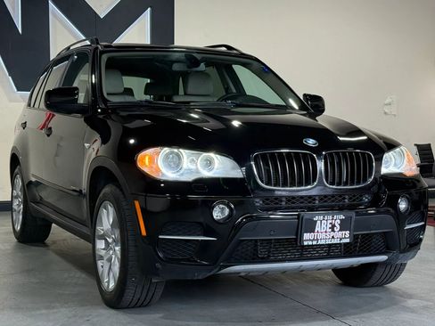 Used 2012 BMW X5 xDrive35i AWD/4WD image 2