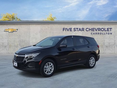 Used 2022 Chevrolet Equinox LS AWD/4WD image 4