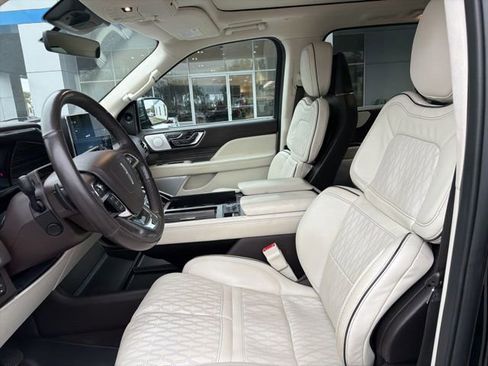 Used 2022 Lincoln Navigator L Black Label image 8