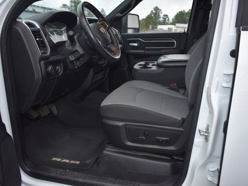 Used 2024 RAM 2500 Big Horn image 12