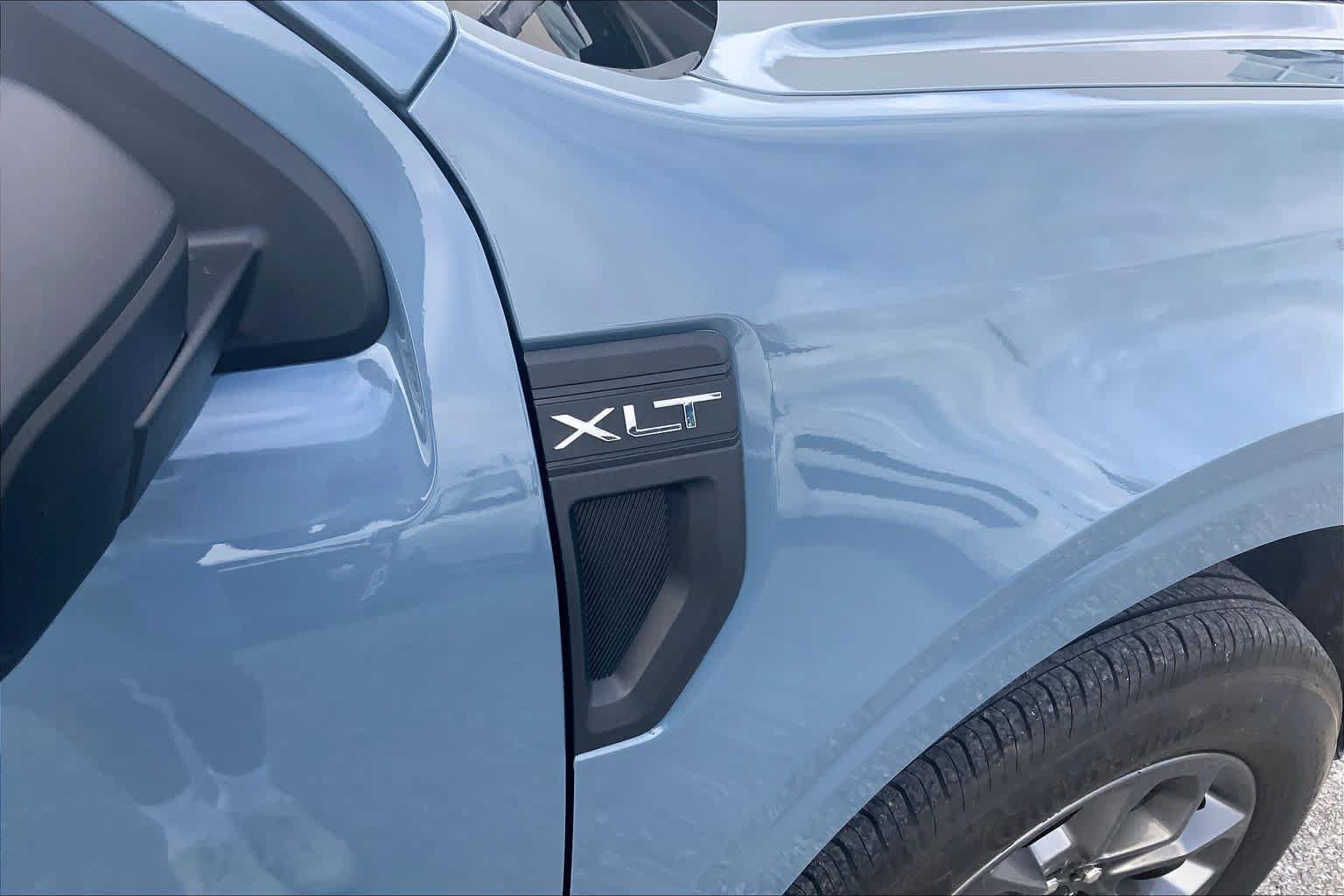 Certified 2024 Ford Maverick XLT FWD image 9