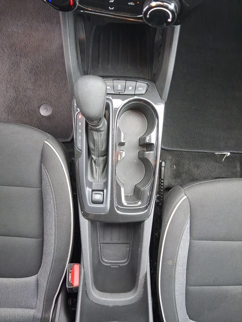 Used 2025 Chevrolet TrailBlazer LT AWD/4WD image 12