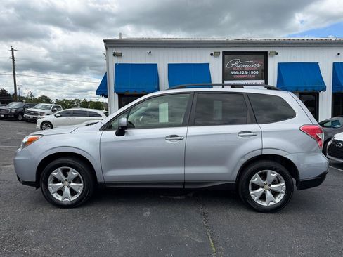Used 2016 Subaru Forester 2.5i Premium w/ Popular Package #2 AWD/4WD image 8