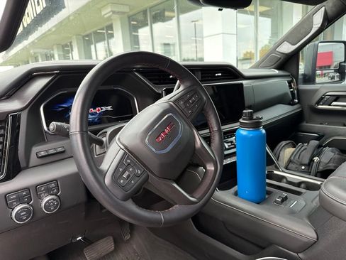 Used 2025 GMC Sierra 2500 AT4X w/ AT4X AEV Edition AWD/4WD image 11