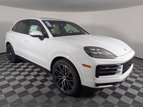 New 2026 Porsche Cayenne image 9