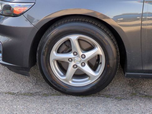 Used 2017 Chevrolet Malibu LS image 9