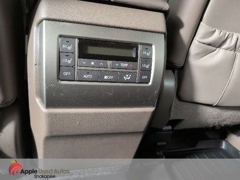 Used 2014 Lexus GX 460 w/ Premium Package AWD/4WD image 34