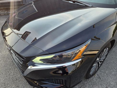 Used 2025 Nissan Altima 2.5 SV image 18