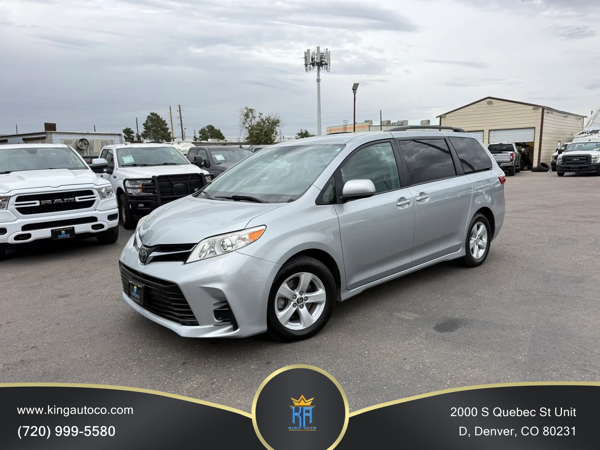 Used 2019 Toyota Sienna LE FWD image 1