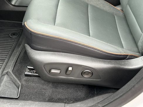 Used 2025 GMC Acadia AT4 w/ LPO, Floor Liner Package AWD/4WD image 23