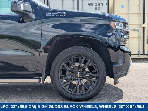 Used 2020 Chevrolet Silverado 1500 High Country w/ Technology Package AWD/4WD image 12