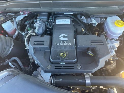 Used 2024 RAM 3500 Tradesman w/ Chrome Appearance Group image 21