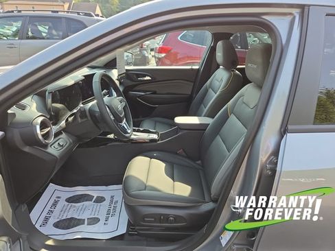 New 2026 Chevrolet Trax ACTIV w/ Sunroof Package FWD image 14