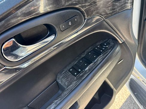 Used 2013 Buick Enclave Premium image 15