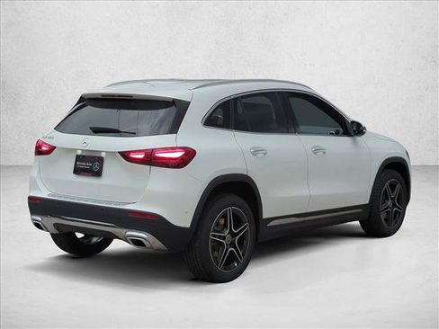 New 2026 Mercedes-Benz GLA 250 image 2
