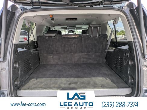Used 2020 Chevrolet Suburban Premier AWD/4WD image 10