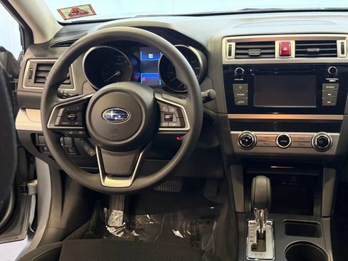 Used 2019 Subaru Outback 2.5i AWD/4WD image 20