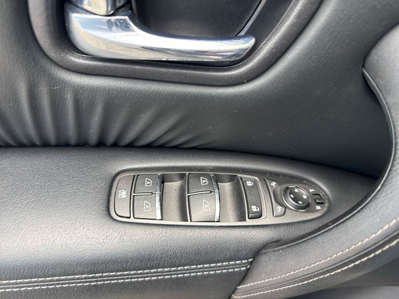Used 2020 Nissan Armada SL w/ Premium Package RWD image 54