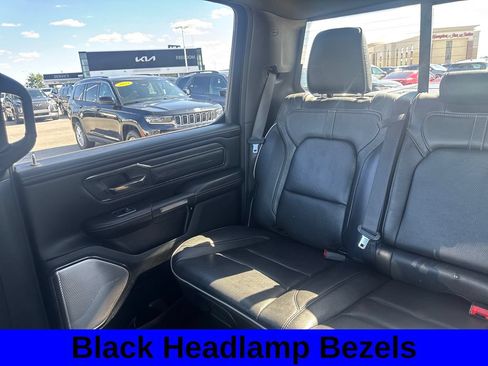 Used 2020 RAM 1500 Limited w/ Black Appearance Package AWD/4WD image 19