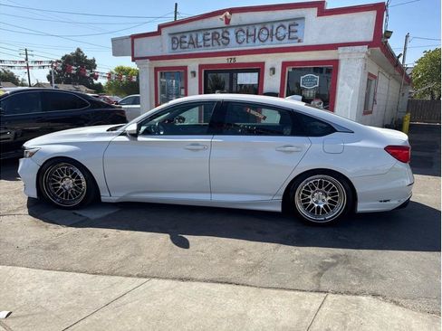 Used 2018 Honda Accord Sport image 1