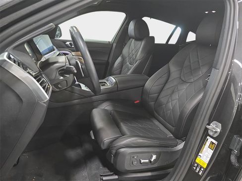 Used 2023 BMW X6 xDrive40i w/ Executive Package image 14
