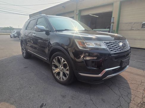Used 2018 Ford Explorer Platinum AWD/4WD image 5