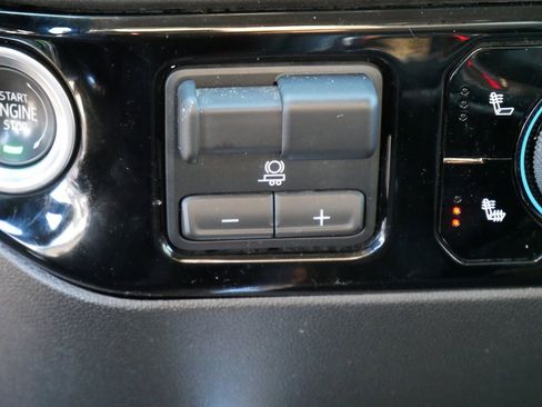 Used 2023 Chevrolet Silverado 1500 RST image 21