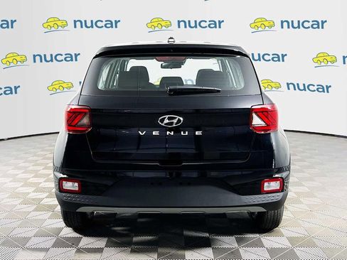 New 2026 Hyundai Venue SE FWD image 6