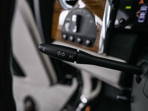 Used 2011 Rolls-Royce Ghost RWD image 36