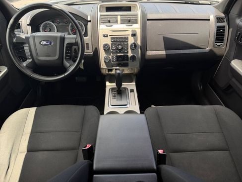 Used 2010 Ford Escape XLT FWD image 18