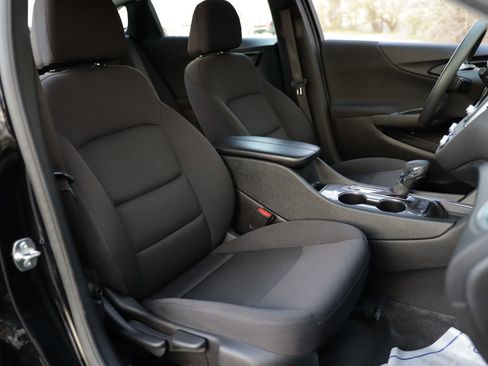 Used 2025 Chevrolet Malibu LT FWD image 26