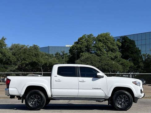Used 2023 Toyota Tacoma SR5 RWD image 3