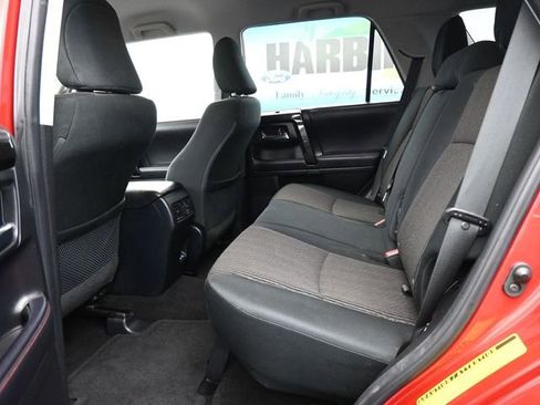 Used 2024 Toyota 4Runner TRD Off-Road image 9